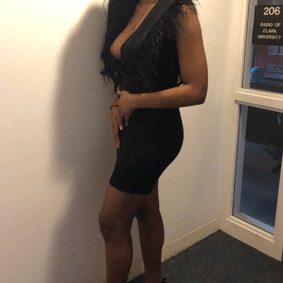 Black prom dress - Picture 3 of 6